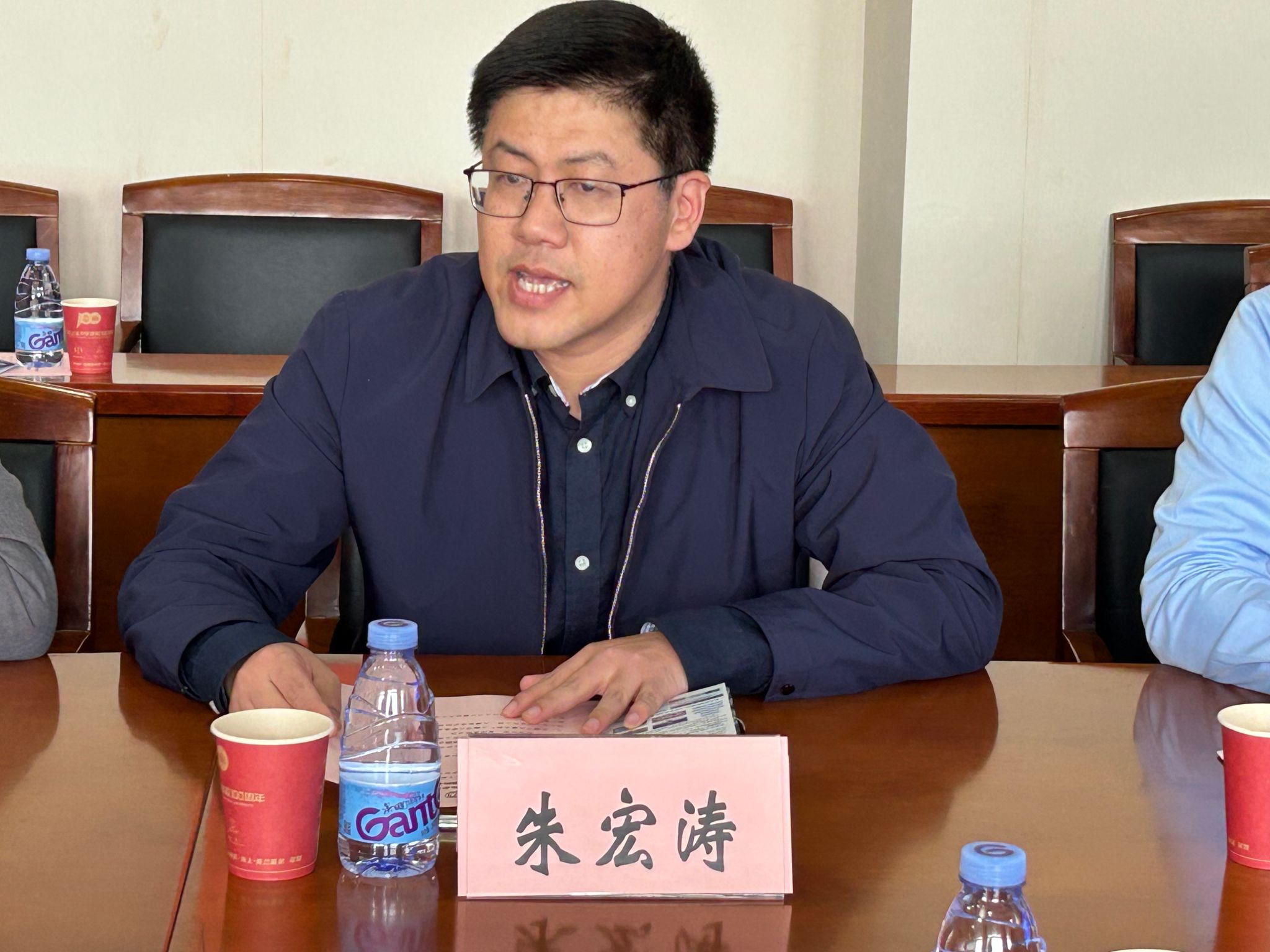 朱宏涛.jpg 朱宏涛.jpg